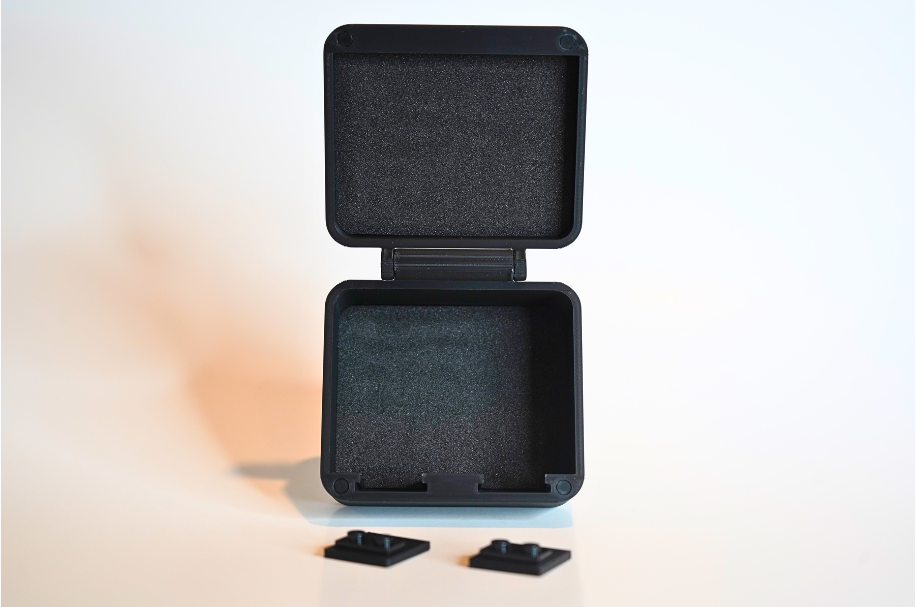 MiniVault Pro™ Basic Two Figure Case